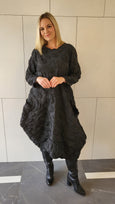 Heydari Small Bubble Dress with curved Seam Detail in Black