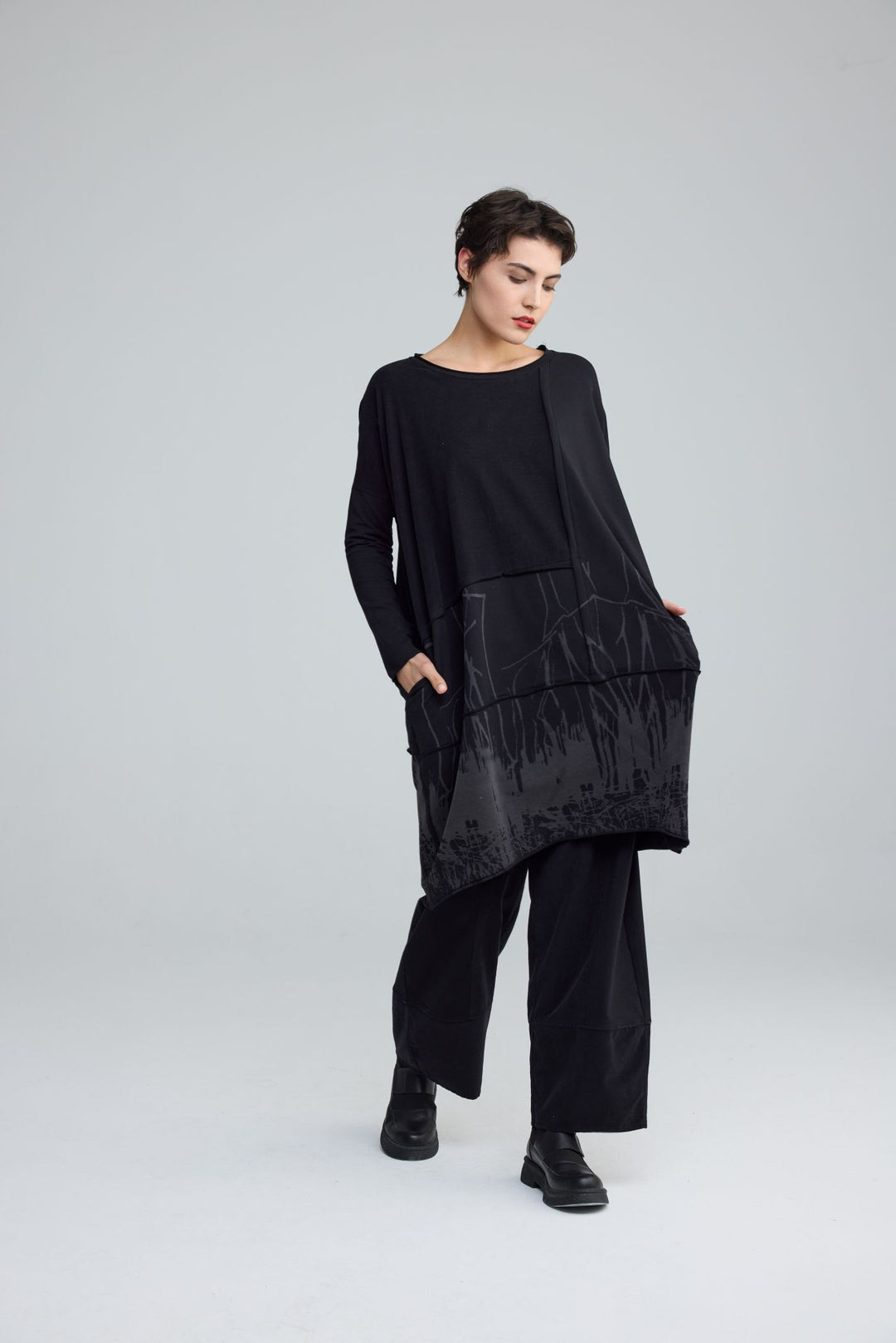Luukaa Branch Print Jersey knit Tunic Top in ink Black