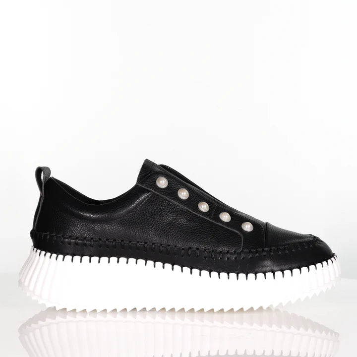 side view of Minx Pearlzie Pearl Detail Slip on Leather Runner in Black