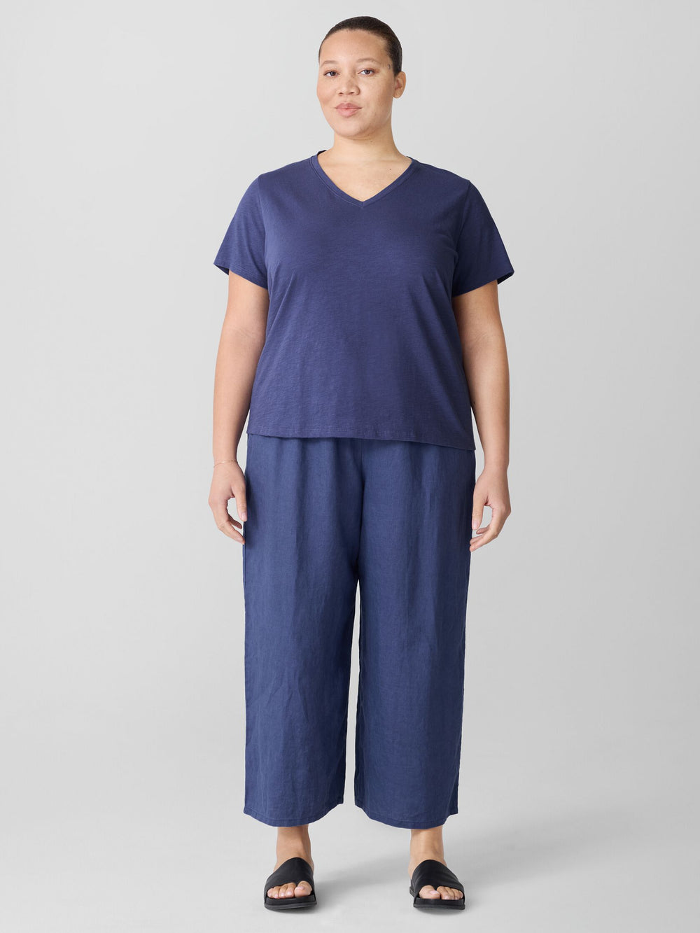 front view of Eileen Fisher organic linen plus size ankle pant in color bluette