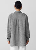 back view of Eileen Fisher puckered Ofganic Linen check classic collar Plus size Easy Shirt in Black/White