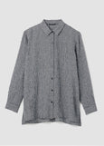 front view of Eileen Fisher puckered Ofganic Linen check classic collar Plus size Easy Shirt in Black/White