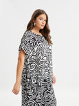 Mat Black & White print Short Sleeve Tunic Top