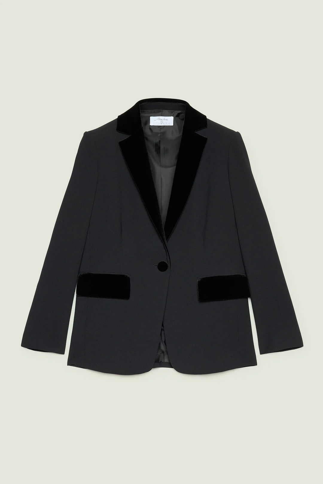 Black tuxedo crepe blazer with velvet lapels and front pockets