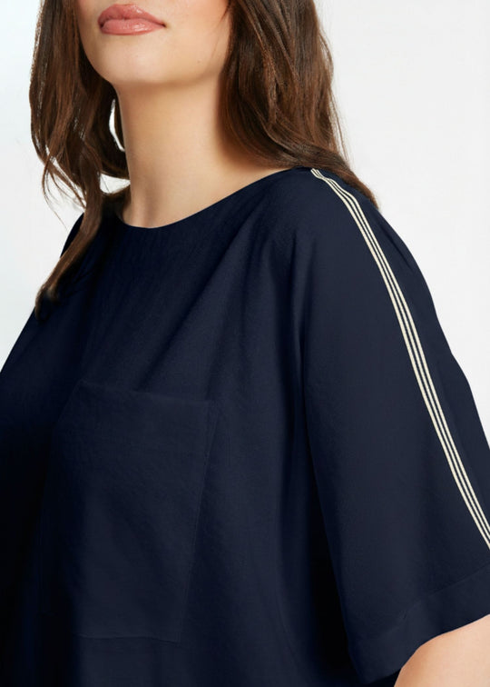 Mat Popover Top with Stripe on Sleeve in Navy Blue