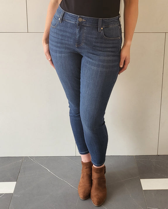 Liverpool Super Stretch Abby Ankle Jean in Bronte