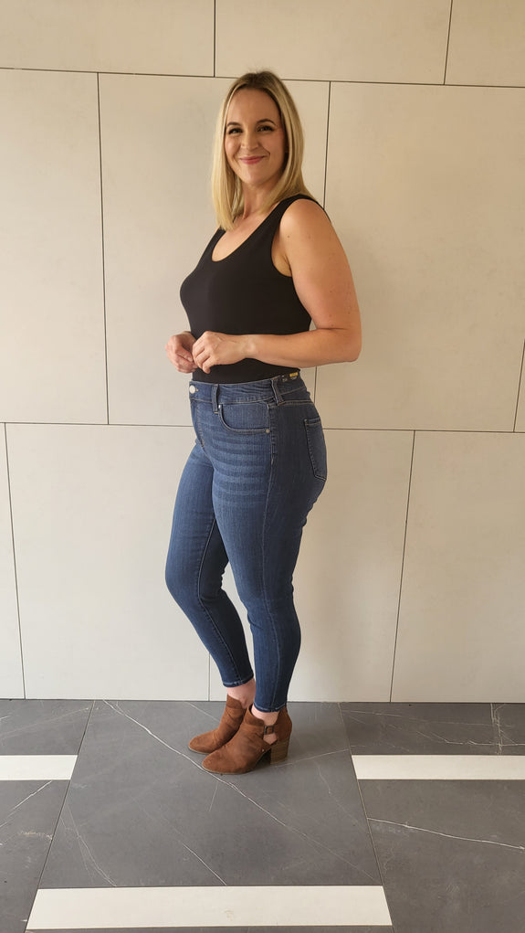 Liverpool Super Stretch Abby Ankle Jean in Bronte
