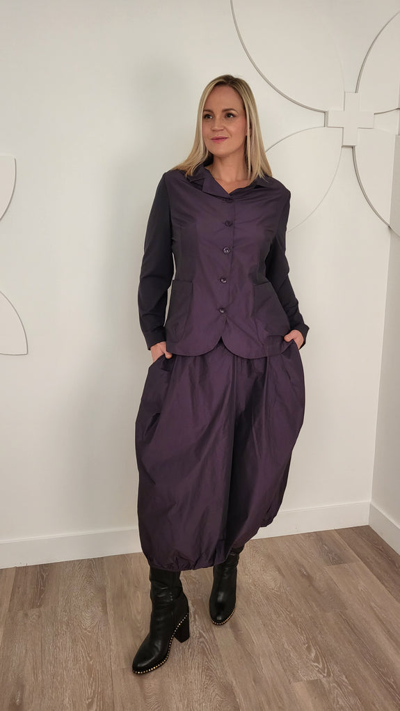 Toni T. Iridescent Taffeta Balloon Skirt w. Jersey waistband in Violet