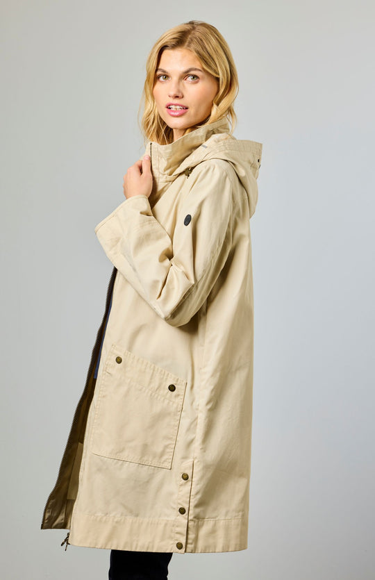 Junge Nora A line coat with zip front and plaid lining in Sand