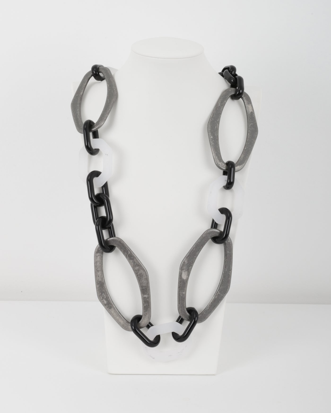 Alisha D. Oval Link Long Lucite Necklace in Antique Wht/Blk Combo
