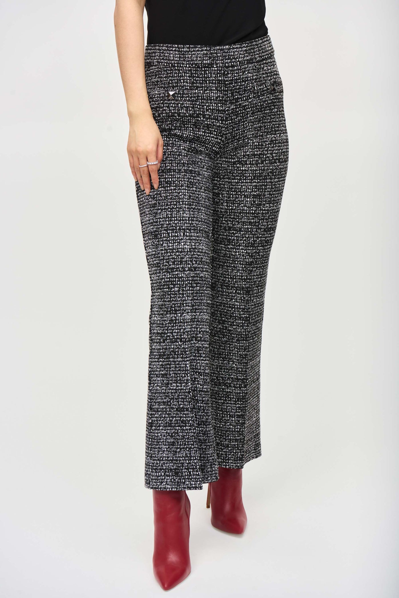 JR jacquard knit abstract print Pant in Black/Off-White