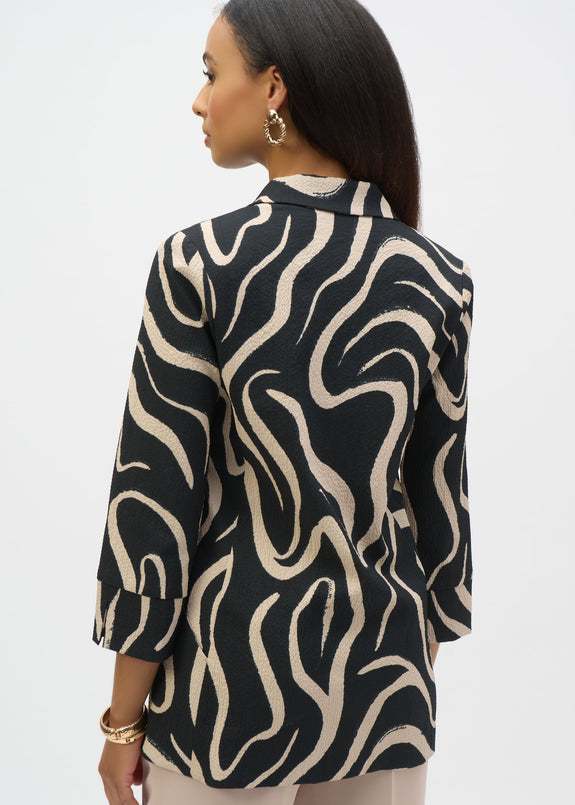 back view of plus size Joseph Ribkoff Seersucker Abstract Print Blazer in Blk/Parchment