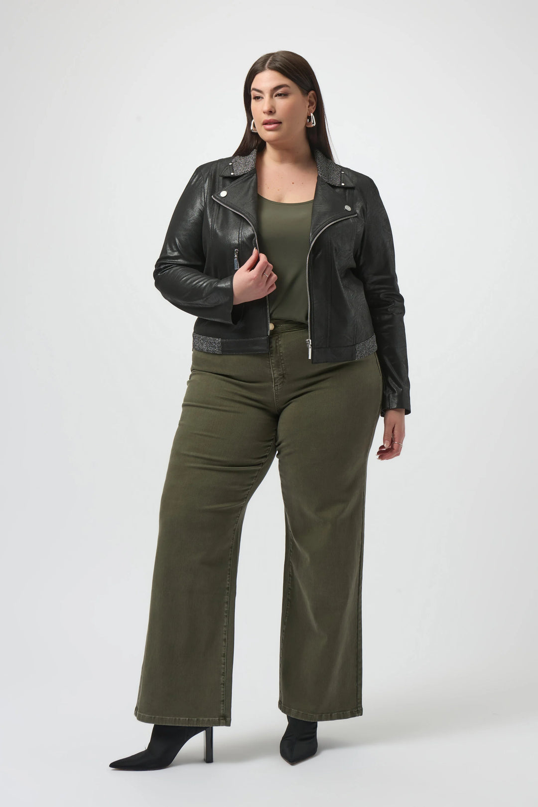 Joseph Ribkoff Goldie | Classic Wide-Leg Stretch Denim Jeans in Avocado