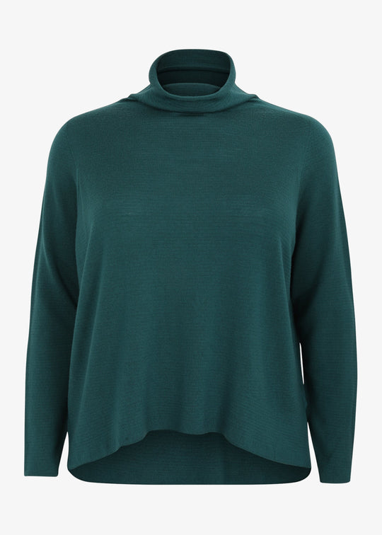 Oska Merino Wool Garment Dyed Mockneck Pullover in Bottle