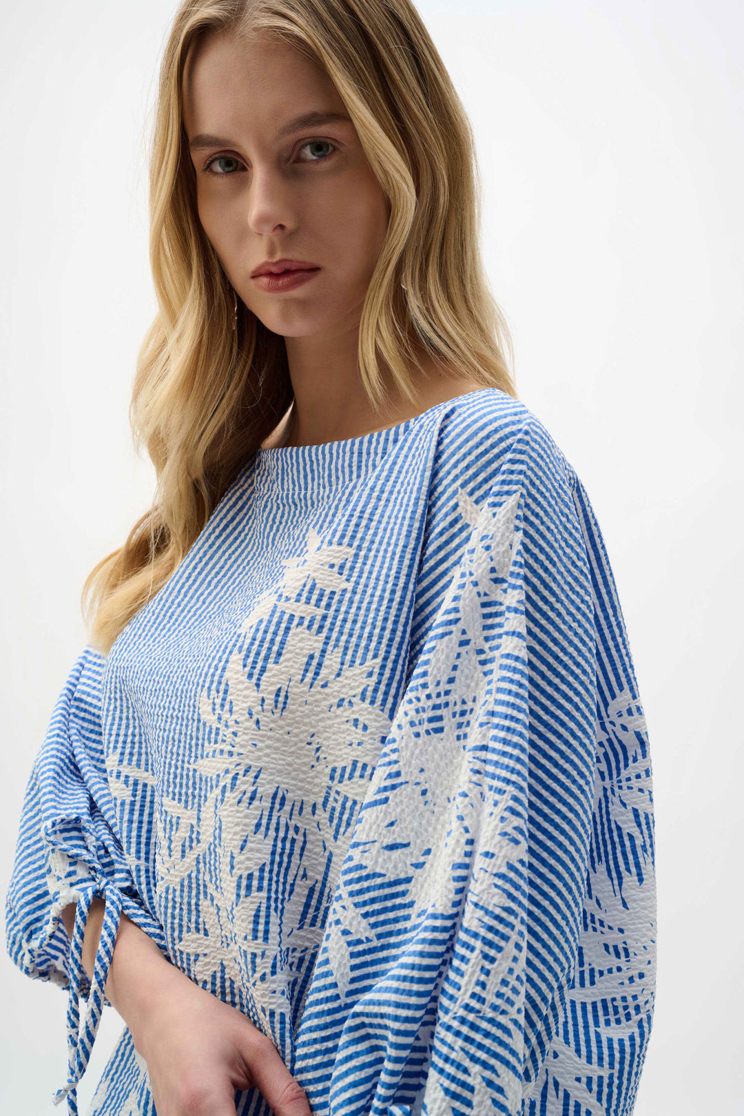 Joseph Ribkoff Woven Seersucker Floral Print Trapeze Top in Vanilla Blue