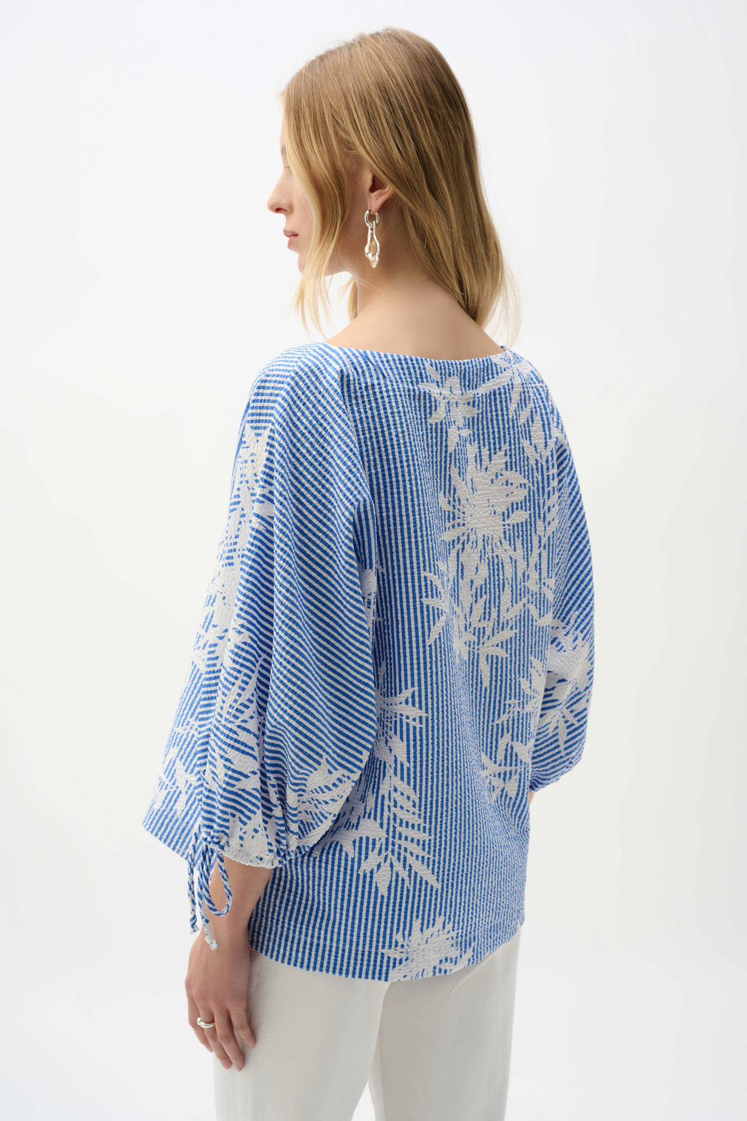 Joseph Ribkoff Woven Seersucker Floral Print Trapeze Top in Vanilla Blue