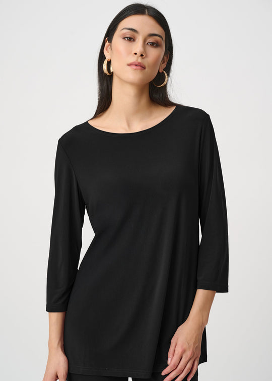 Black silky knit tunic with straight fit, 3/4 sleeves and round neckline