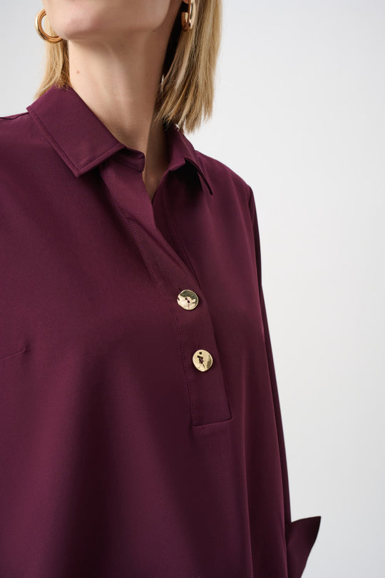 Elderberry poplin shirt with pointed collar and logo-button half placket