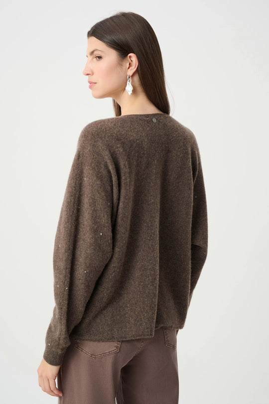 Back view: dark taupe melange boxy cashmere sweater with long sleeves