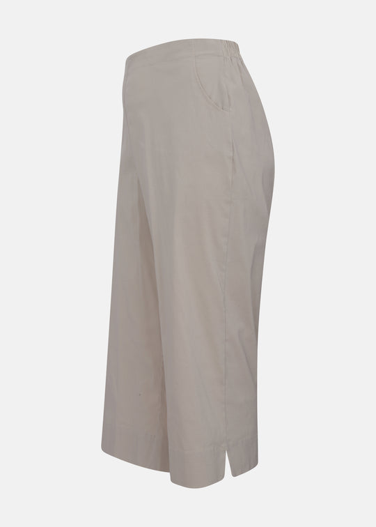 Toni T. Stretch Poplin Crop Pant with Slit and Pockets in Sand