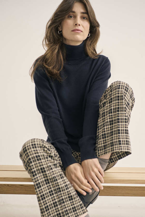 Part Two Ilisan Cropped Wide Leg Easy Fit Pull on Pant in Dark Navy Check
