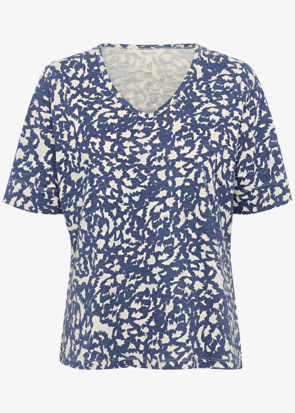front view of Part Two Curlia V-neck Curved hem Tee in Blue Print