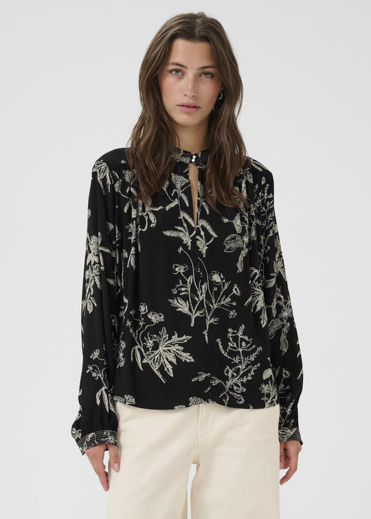 Front view of Part Two Shiroma Long Sleeve Print plus size Blouse in Black Print