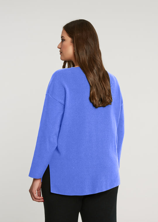 Mat V Neck Long Sleeve Sweater in Denim