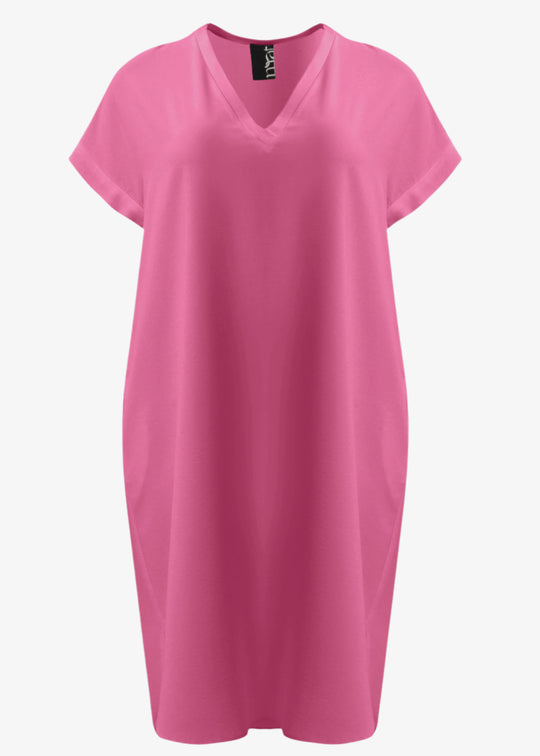 front view of Mat plus size polyester textured air-wash V-neck Short Sleeve Dress in bright pink