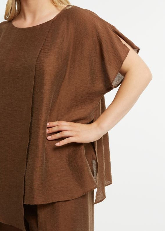 close up front view of plus size Mat Short Sleeve Top with Layered Hi Lo Hem in Chocolate
