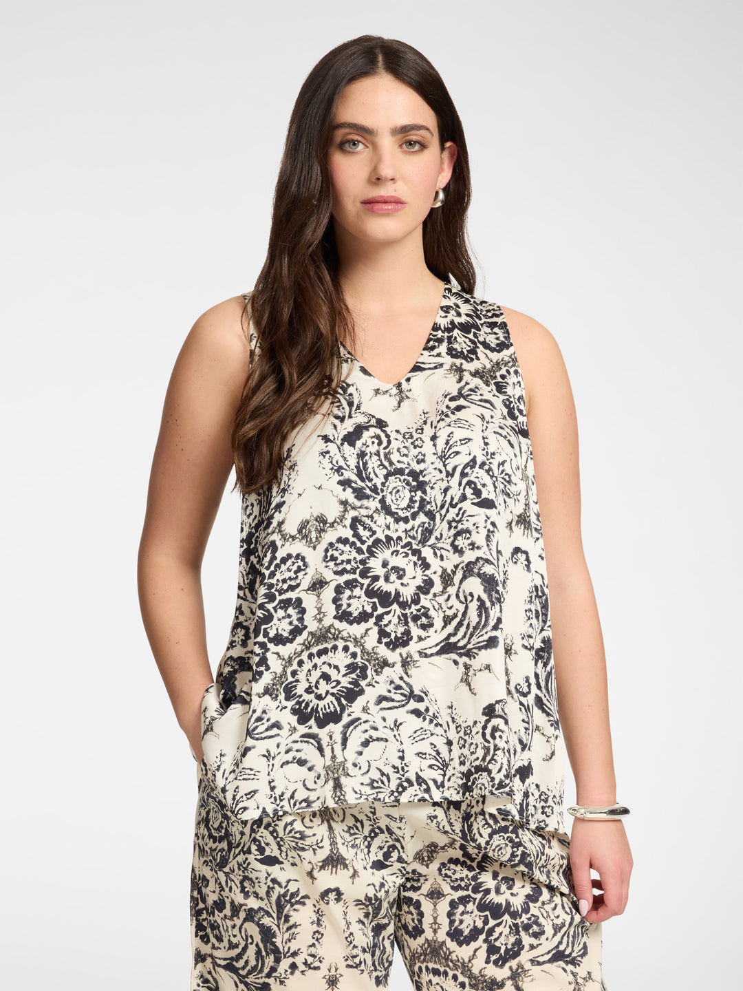 Elena Miro Printed Satin V Neck Tank Top in Milk Black