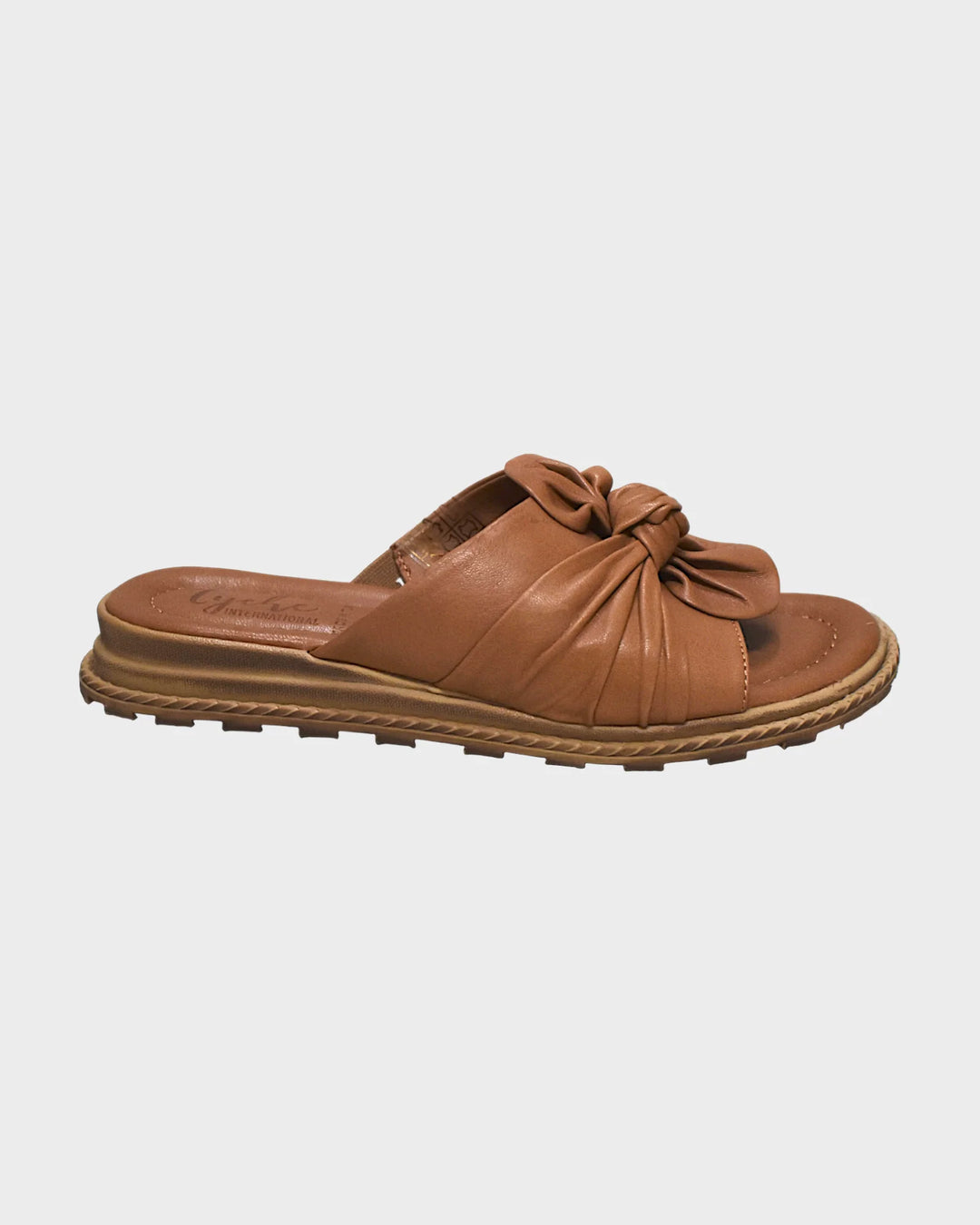 Tyche Slider with a Knot Tie Candy in Tan
