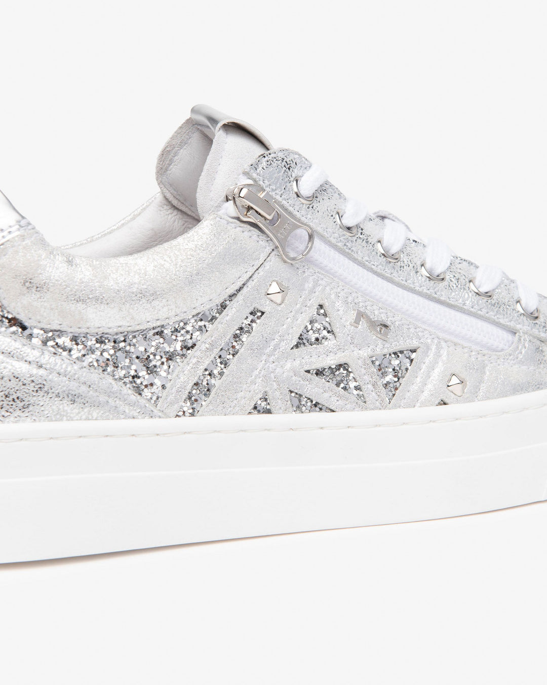 side view showing zipper and glitter details of Nero Giardini Skipper Bianco Zip Closure Platform Runner in White