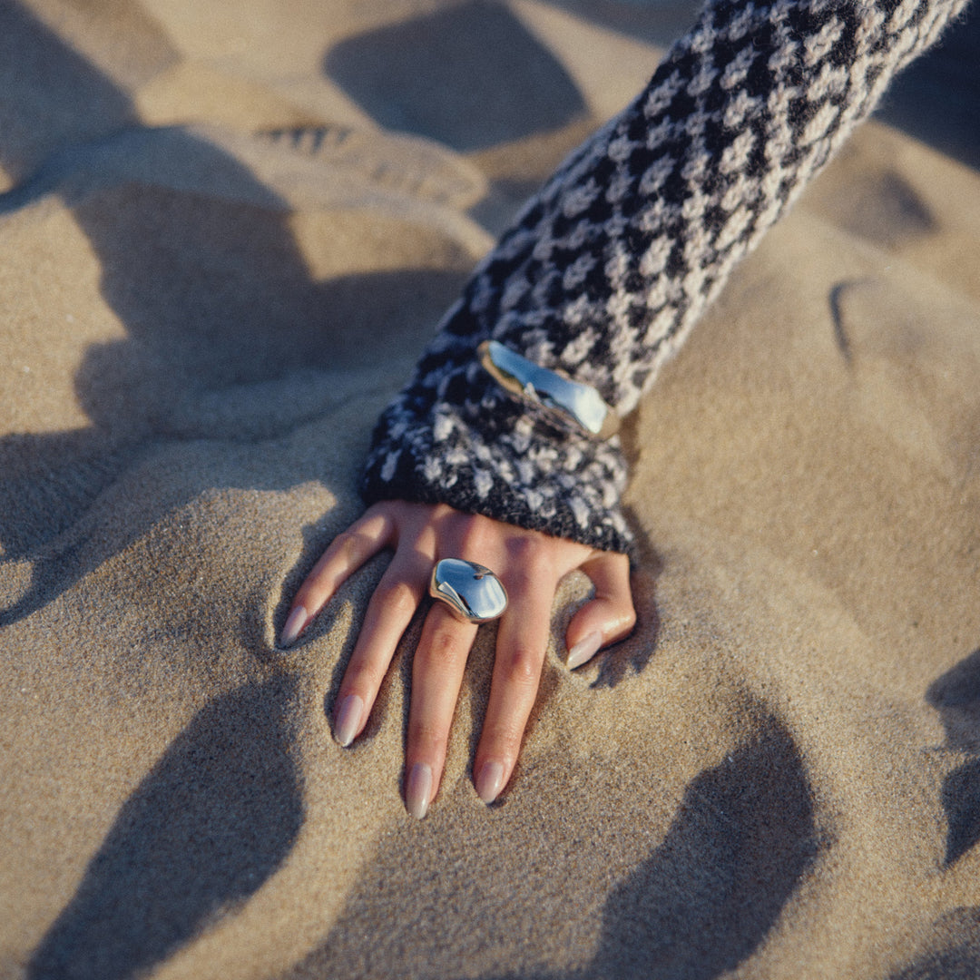 Biko Effie Ring in Rhodium