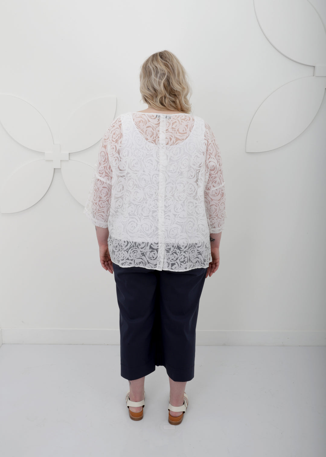 Toni T. Burnout Stretch Poplin Boxy Top in White