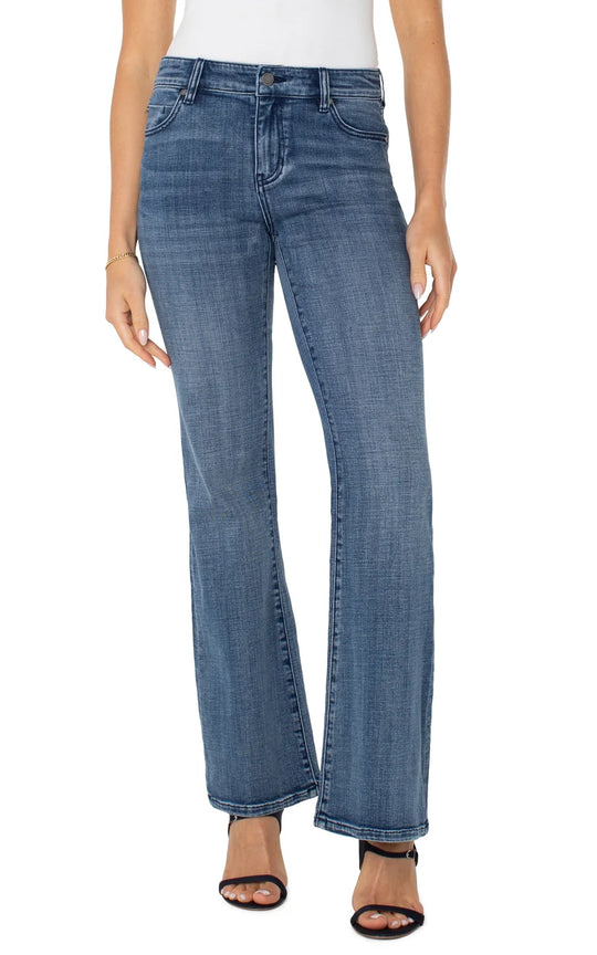 Women's blue flare jeans with front pockets and button-and-zip closure