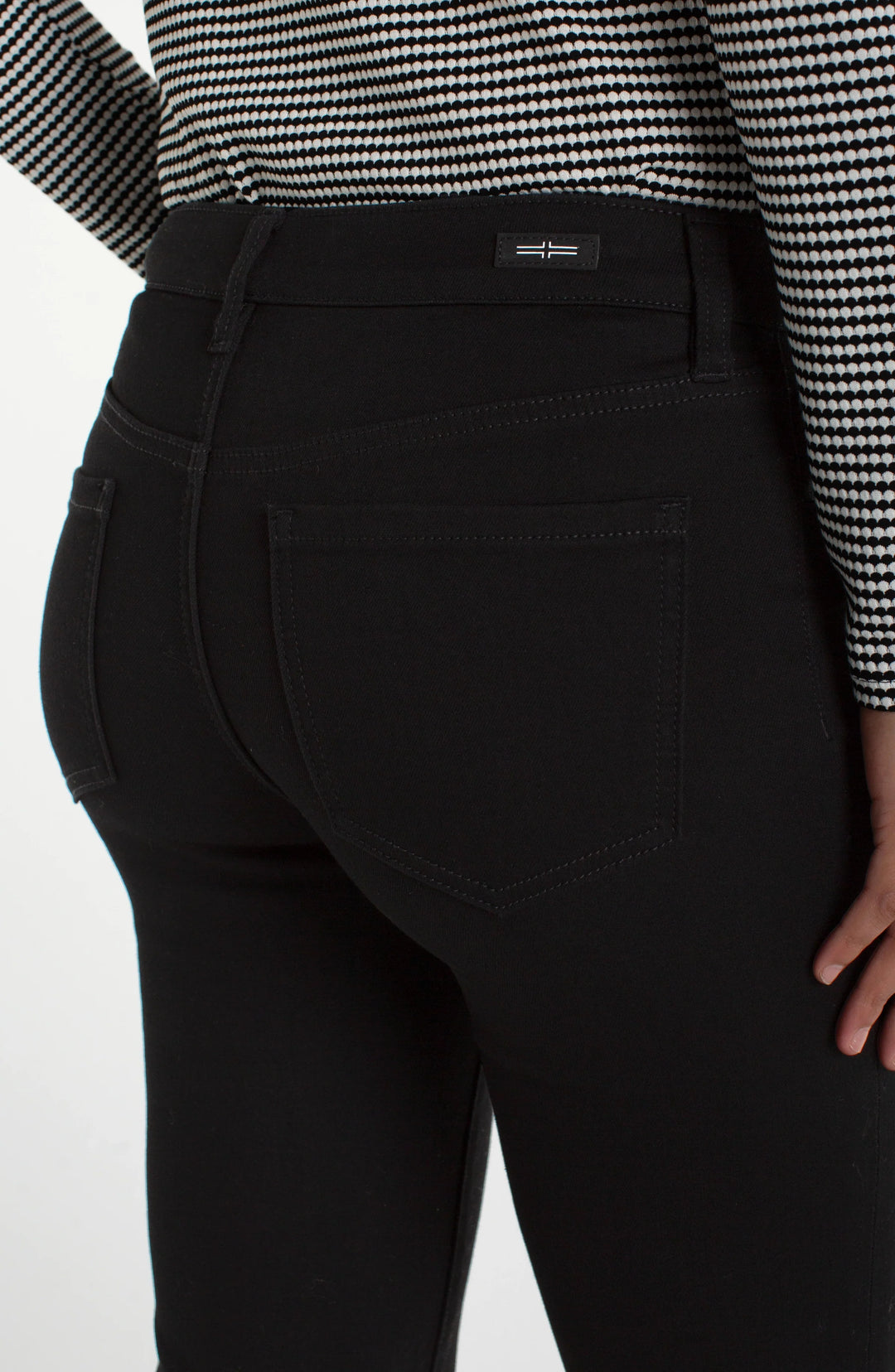 Liverpool Slim Leg Jean Style Capri in Black Rinse