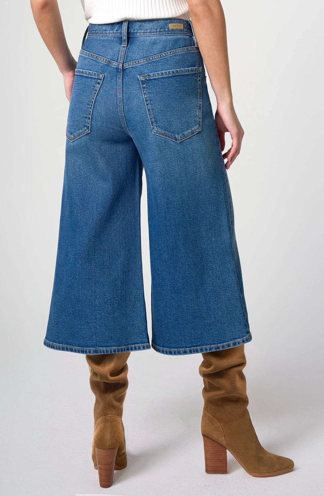 High-rise wide-leg denim culotte pants with two front pockets and belt loops