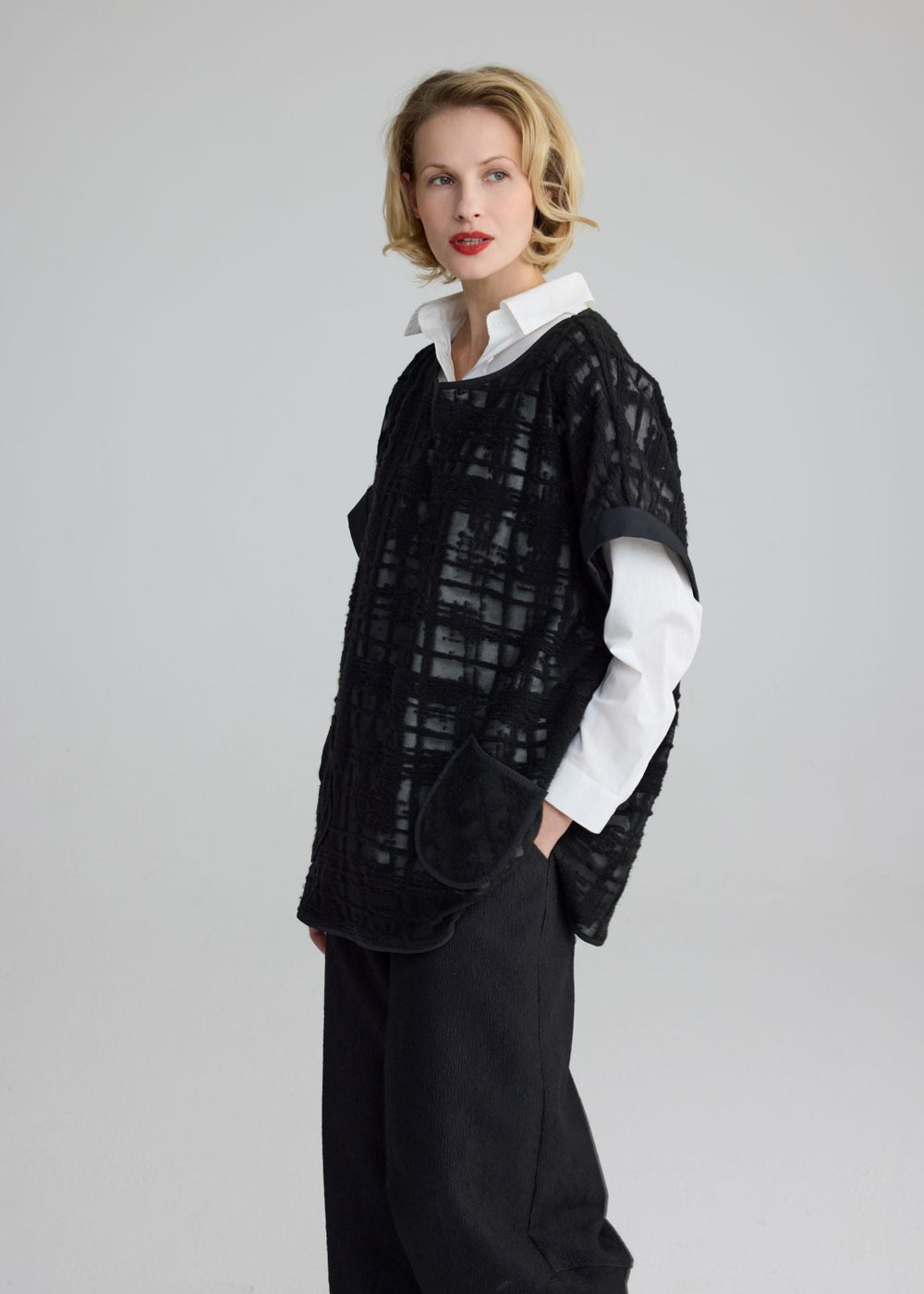 Luukaa Grid pattern Burnout tunic with trim in Black