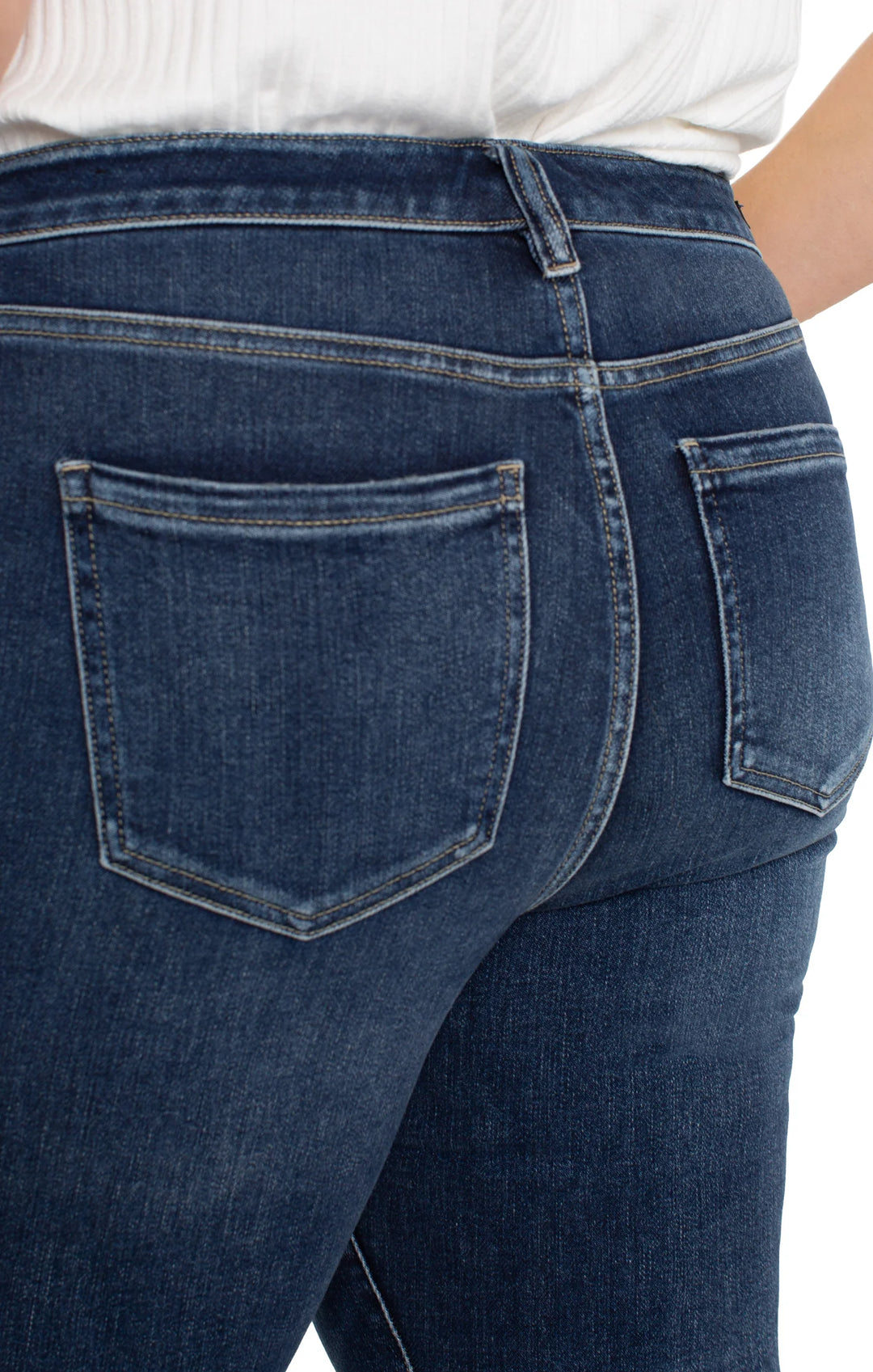 Liverpool Charlie Crop Jean in Wells Wash