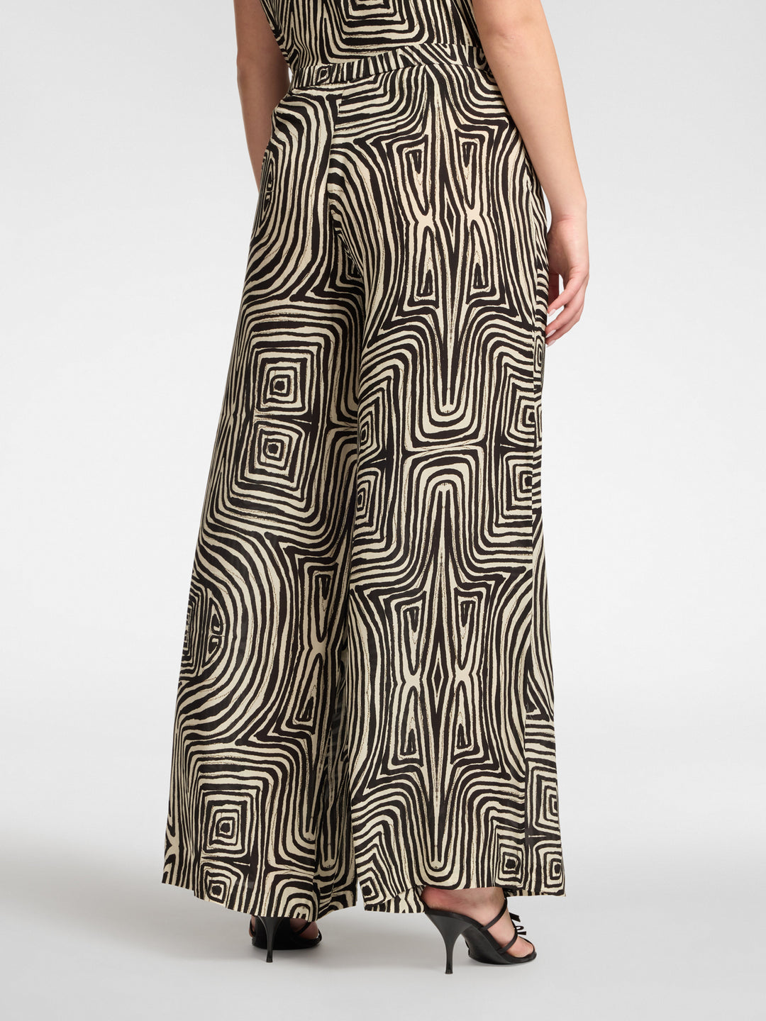 Elena Miro Wide Leg Print Pant in Black Milk