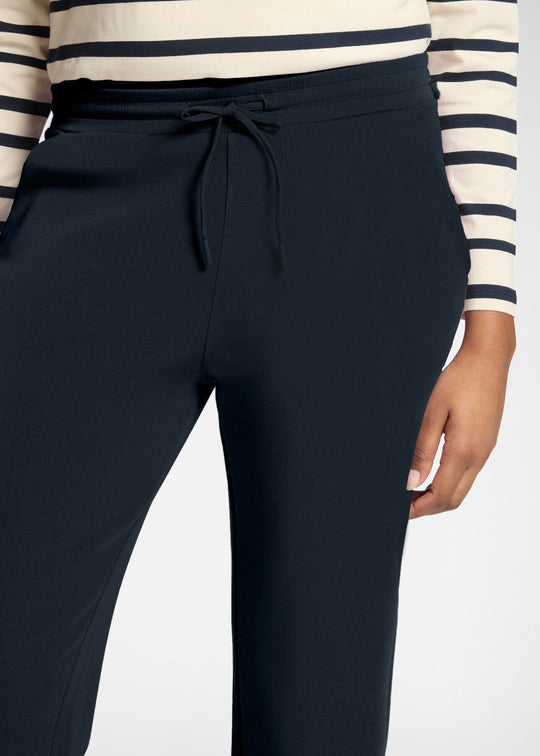 close up front view of plus size Elena Miro Scuba Regular Leg Trousers in Navy 
