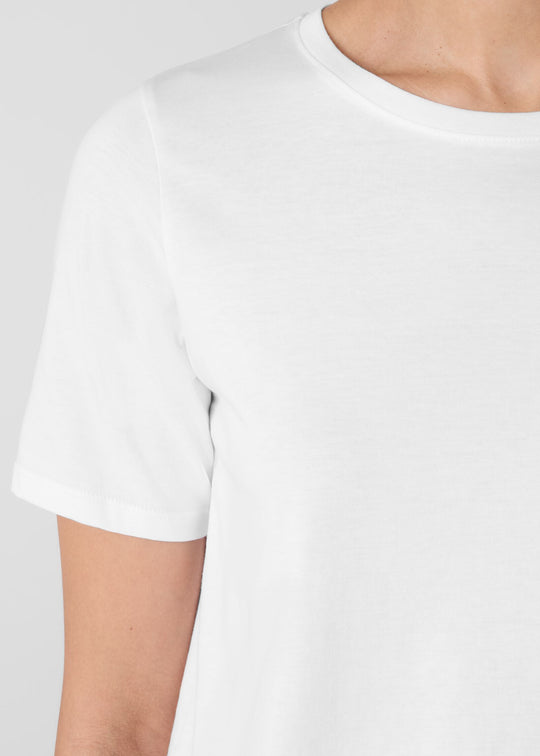 close up front of plus sEileen Fisher Short Sleeve Pima Cotton Tee in Whiteze 