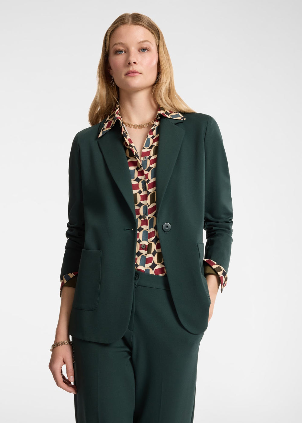 front view of plus size Elena Miro Punto Milano Blazer in Dark Forest