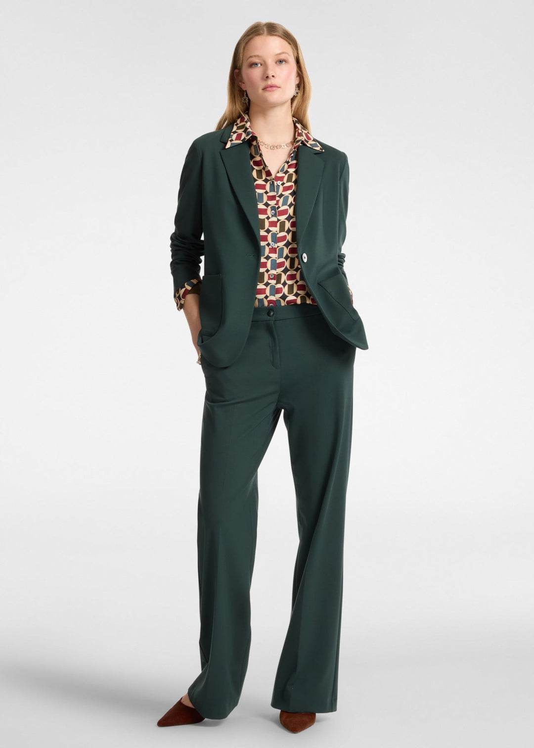 front view of plus size Elena Miro Punto Milano Blazer in Dark Forest