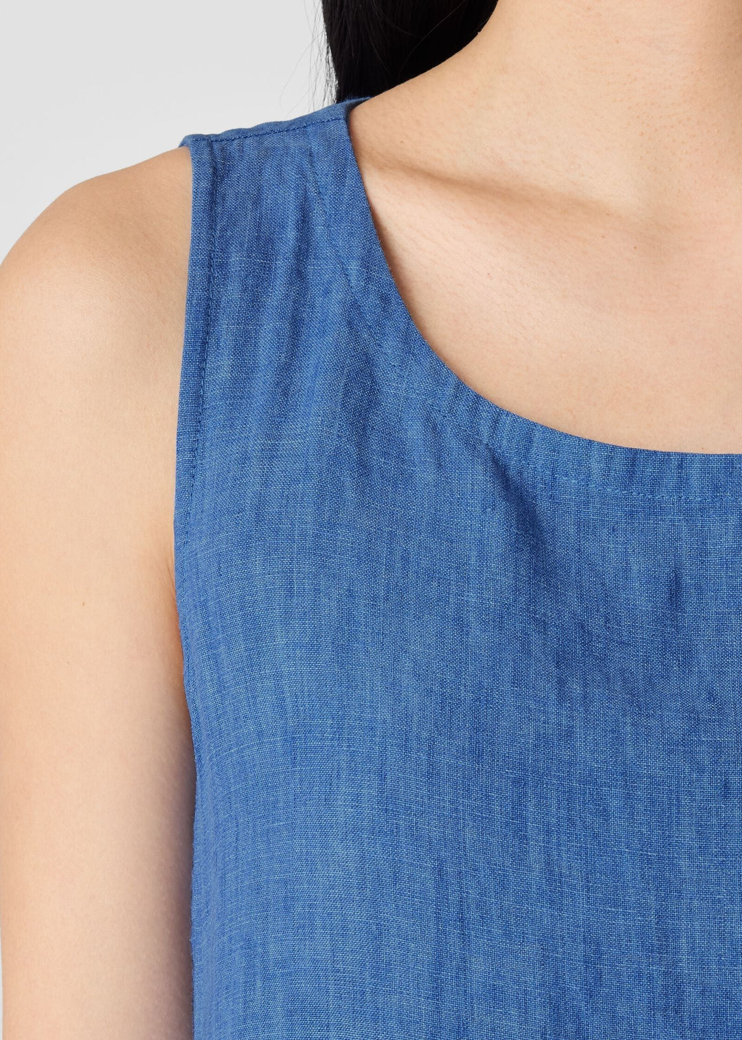 close up front view of Eileen fisher delave' linen sleeveless balloon hem plus size dress in color ultramarine