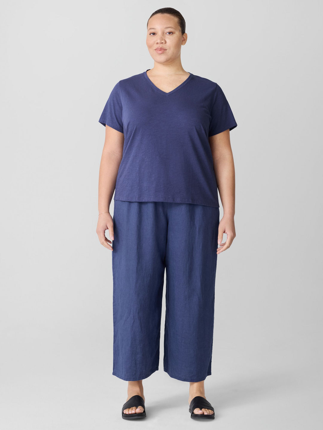 front view of Eileen Fisher organic linen plus size ankle pant in color bluette