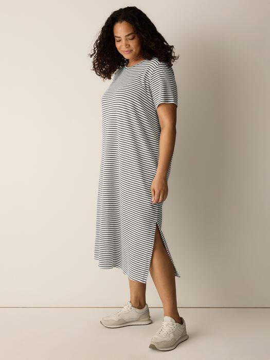 Green-and-white striped midi dress with short sleeves, relaxed straight silhouette