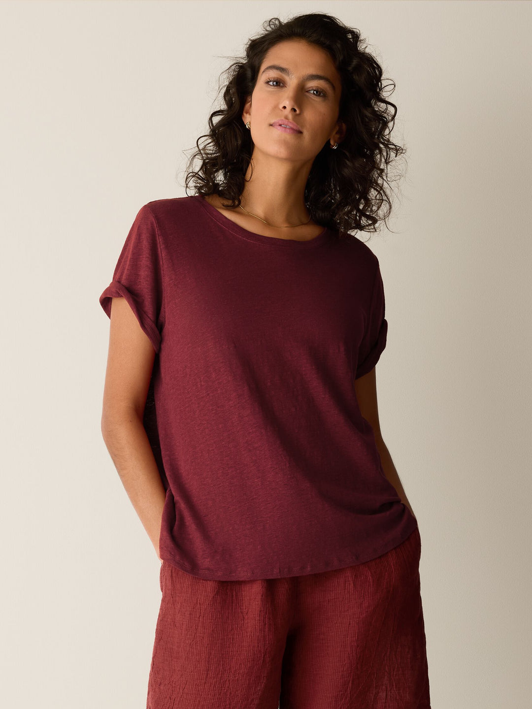 Eileen Fisher Organic Linen Jersey Crewneck Short Sleeve Tee in Sundried Tomato