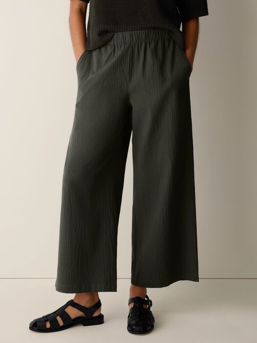 Seaweed green wide-leg ankle pants with elastic waist and textured pucker fabric